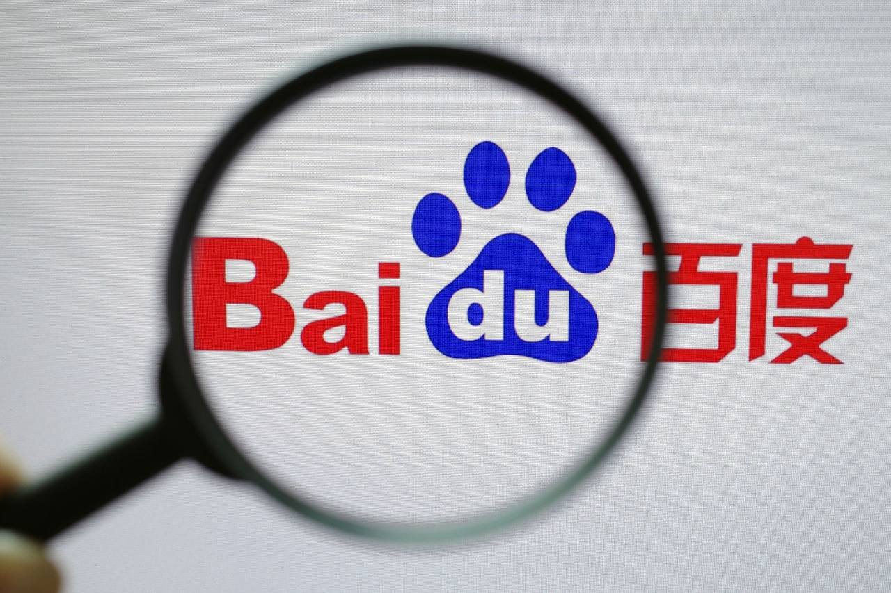 热巴娜扎新疆双美闪耀巴黎