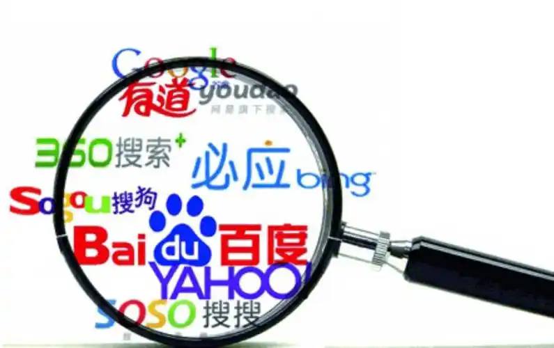 后小伙手搓眼镜体验失明的一天